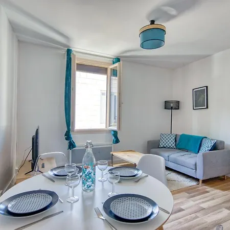 Le Grand Bleu De Apartment